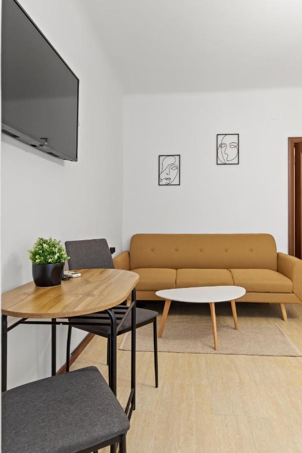 Upscale Studio, Walking Distance From The Old Town Bucharest Exterior photo